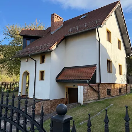 Ella Jelenia Góra